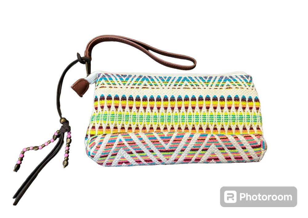 Olivia Miller Aztec Print Wristlet